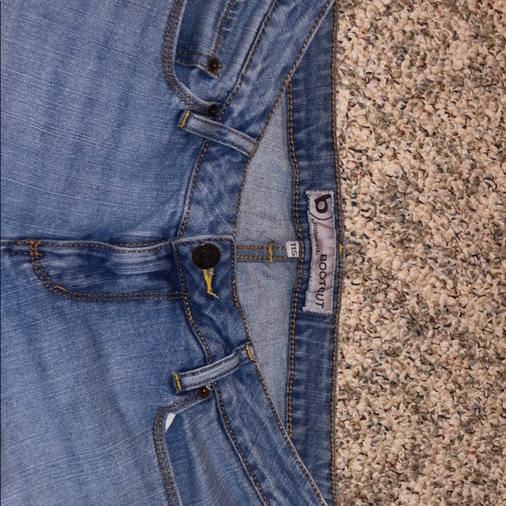 Bullhead Bootcut Jeans - Picture 3 of 4